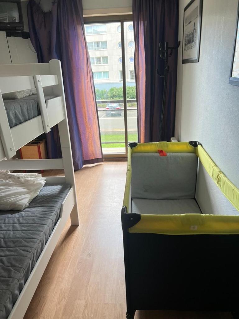 Ruim, Lichtrijk Appartement Met Groot Terras Uitstekend Gelegen In Де-Панне Екстер'єр фото