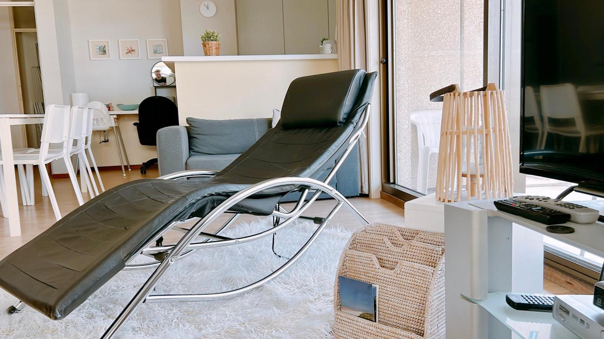 Ruim, Lichtrijk Appartement Met Groot Terras Uitstekend Gelegen In Де-Панне Екстер'єр фото